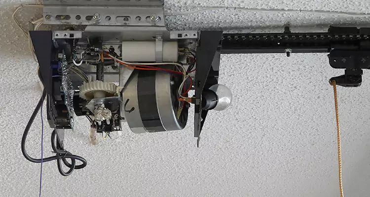 Emergency Garage Door Opener Repair in Tamarac, FL