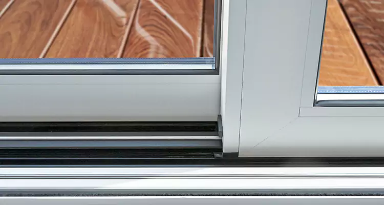 Patio Doors Leaking Water Issue Repair Services in Tamarac, FL