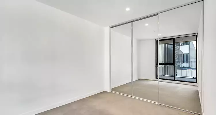 Why Homeowners Choose Us for Sliding Mirror Door Replacement in Tamarac, FL