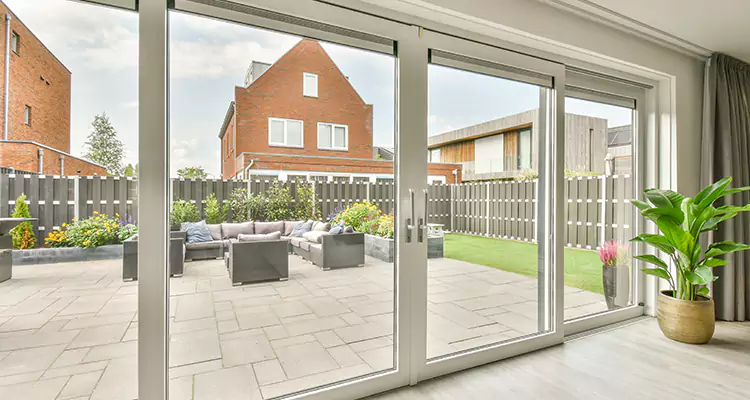 Best Sliding Screen Door Replacement Company in Tamarac, FL