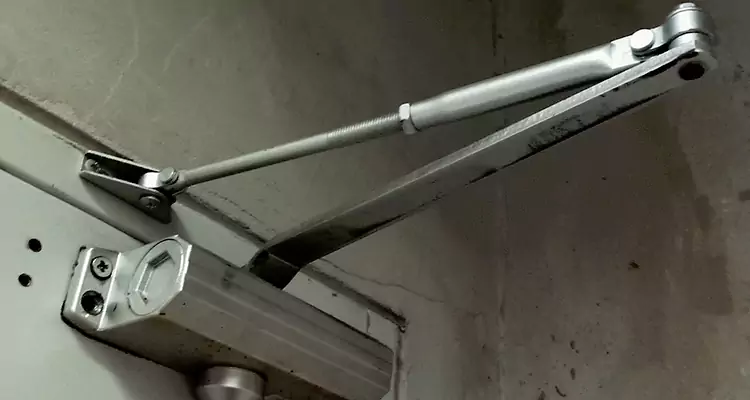Door Closer Parallel Arm Installation in Tamarac, FL
