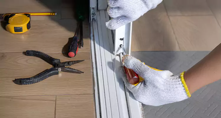 Closet Sliding Door Track Repair in Tamarac, FL