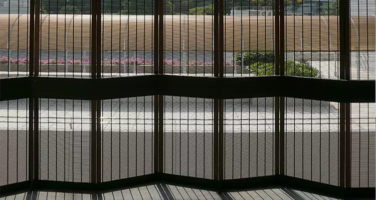 Front Screen Door Repair in Tamarac, FL